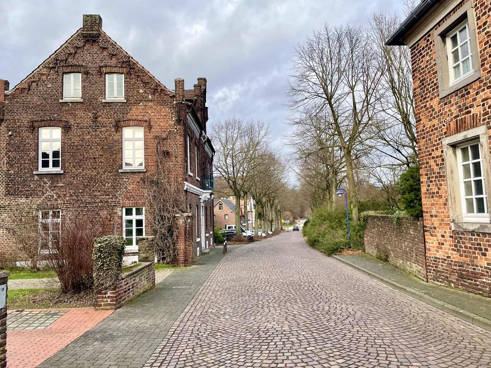 Moderne 2 Zimmer-Wohnung mit Balkon im 1. OG in attraktiver Lage direkt am Kloster Kamp – Bild 15
