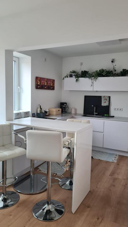 Tolle Wohnung im 1. OG mit 4 ZKB, EBK & Gäste-WC – Bild 12