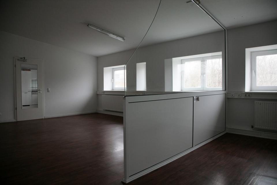 Büro in Bad Bramstedt 120,00 m² / 6,0 pro m² / 3 Stellplätze Kostenfrei – Bild 3