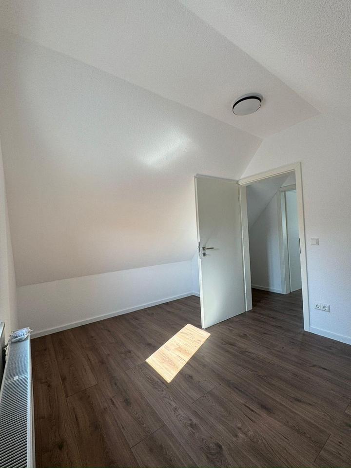Helle neu ausgebaute Maisonette-Wohnung im Herzen von Tuttlingen – Bild 10