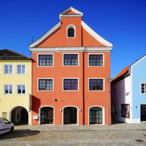 Vermietetes Wohn- und Geschäftshaus direkt am Stadtplatz in Bad Griesbach – 5,5 % BMR