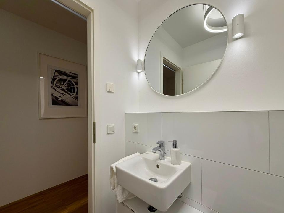 All-Inclusive-Miete: Vollmöbliertes WG-Zimmer mit exklusivem Balkon & Aufzug in Neubau-Siedlung! – Bild 10