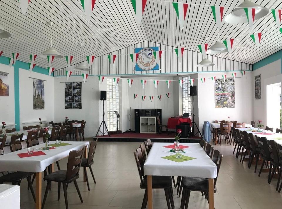 Von PRIVAT: Charmantes Mehrgenerationenhaus mit großem Saal und Einliegerwohnung – Bild 2