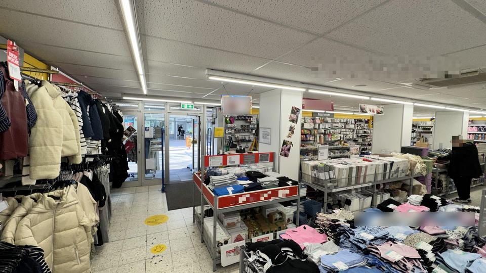 Gewerbefläche im Erdgeschoss mit Lagerkeller (provisionsfrei) – Bild 9