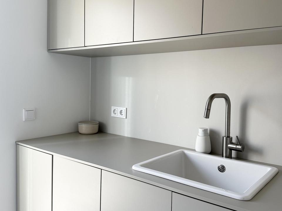 Besonderes Einfamilienhaus mit Blick auf die Weinreben – Bild 11