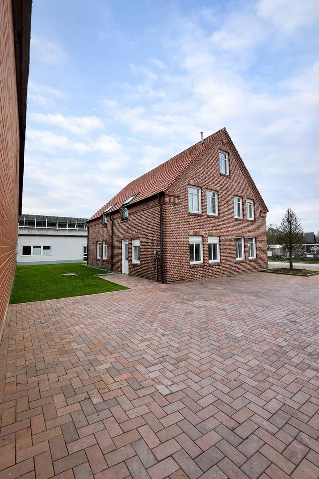 Top Gewerbeobjekt! Modernes Büro mit Lagerhalle & Stellplätze – Bild 6