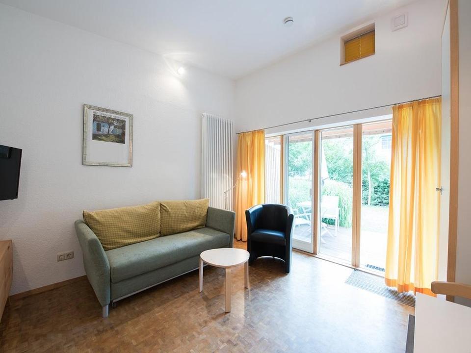 Zingst – Ferienensemble mit 4 Appartements, Nebengebäude & 5 Stellplätzen – Bild 5