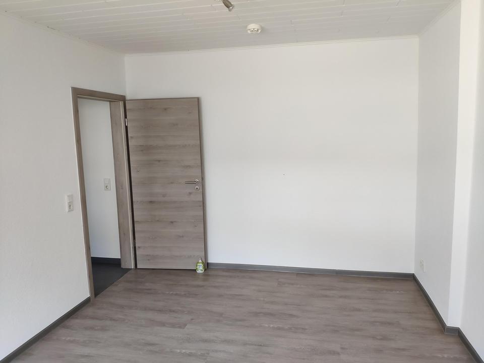 Charmante 1-Zimmer-Wohnung in zentraler Lage von Wuppertal-Elberfeld mit EBK – Bild 6