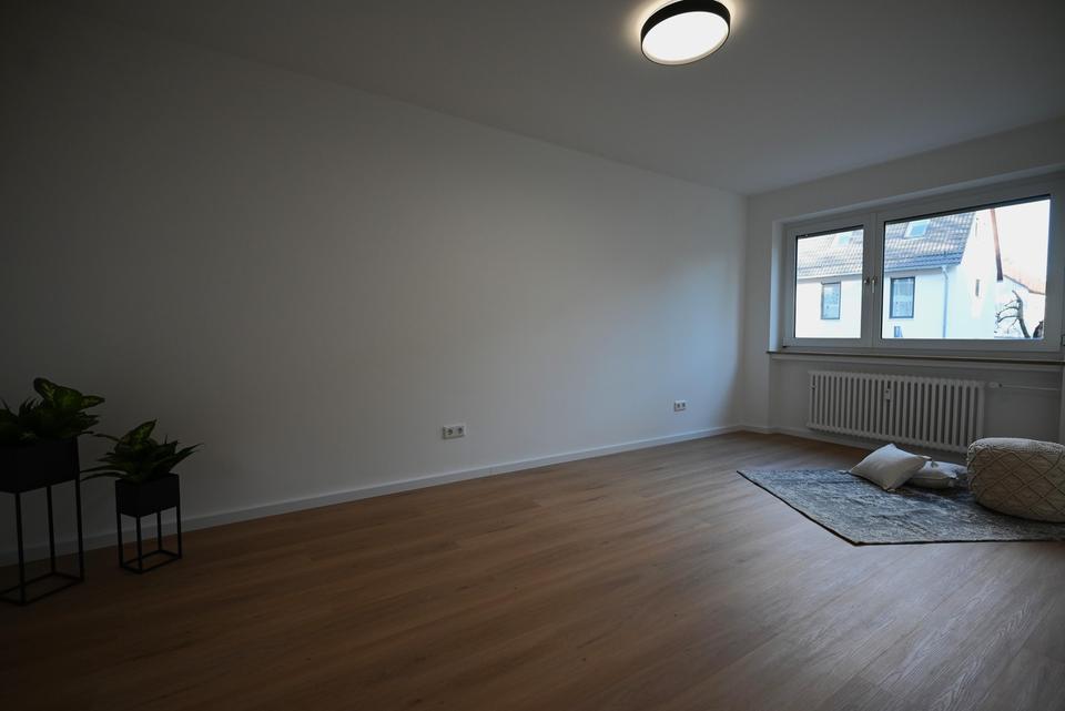 Sehr schöne, modernisierte 3-ZW mit Loggia und Stellplatz nähe Fürther Klinikum – Bild 11