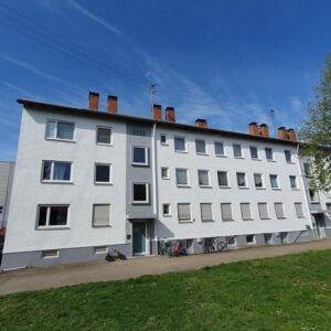 Schöne 3-Zi-Wohnung mit Balkon