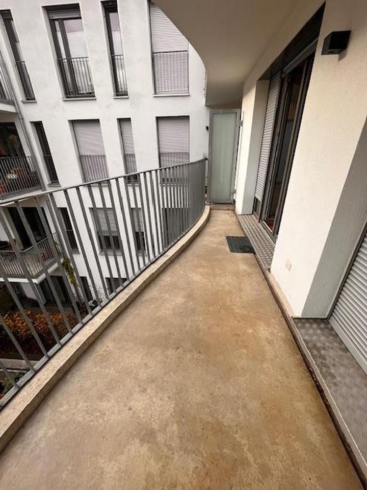 Schöne, lichtdurchflutete voll möbilierte zwei Zimmer Wohnung in Ludwigsvorstadt – Bild 9