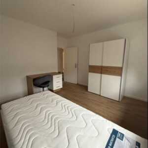 Zimmer in Kernsanierter 3er Wg zu vermieten