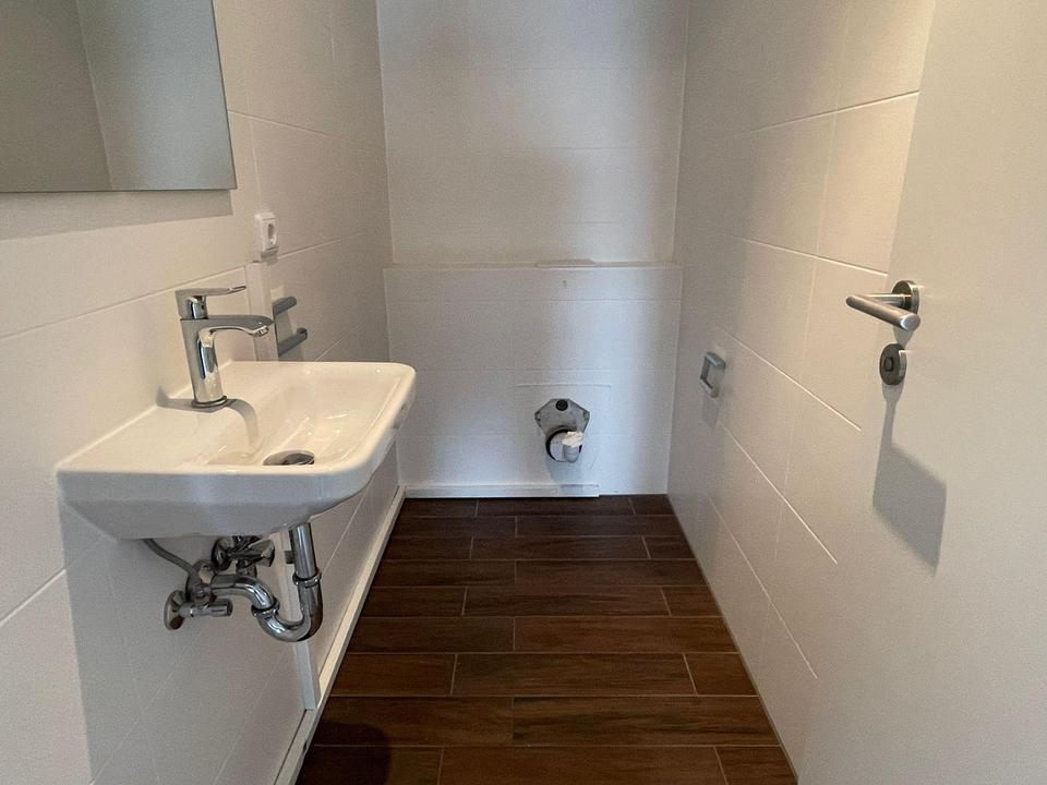 Attraktive 4-Zimmer-Maisonette-Wohnung mit gehobener Innenausstattung in Frankfurt am Main – Bild 11