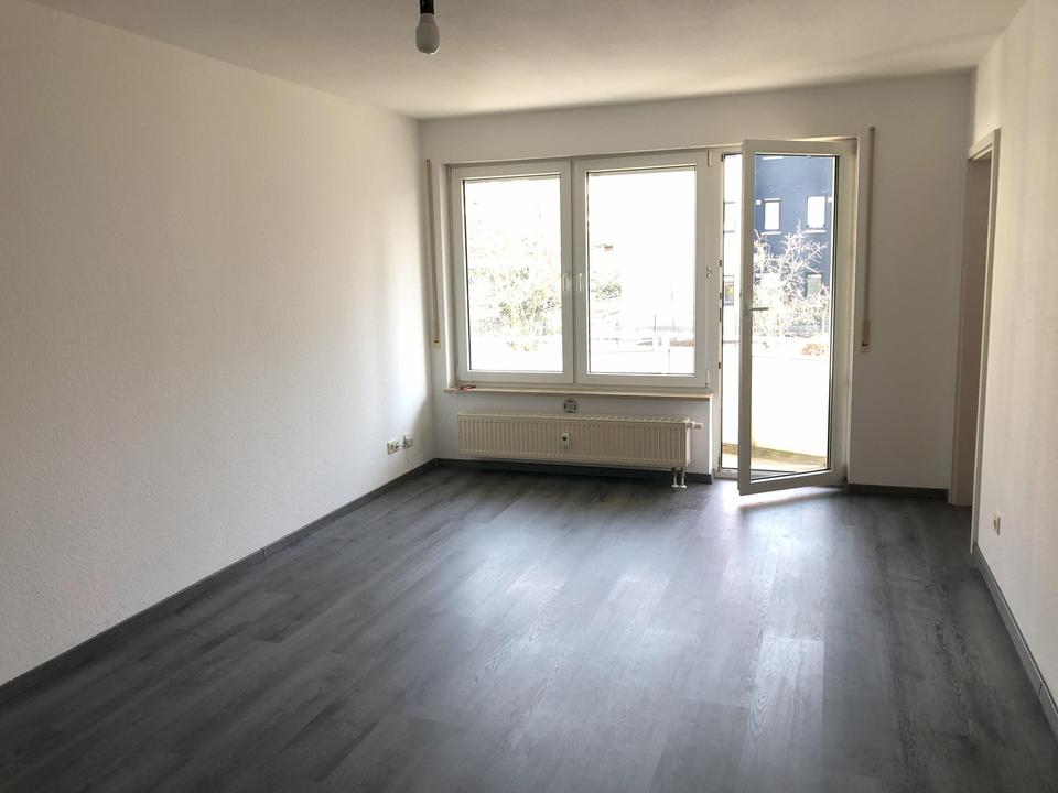 Schöne 1-Zimmer-Wohnung mit Balkon und Einbauküche - provisionsfrei - top Verkehrsanbindung – Bild 8