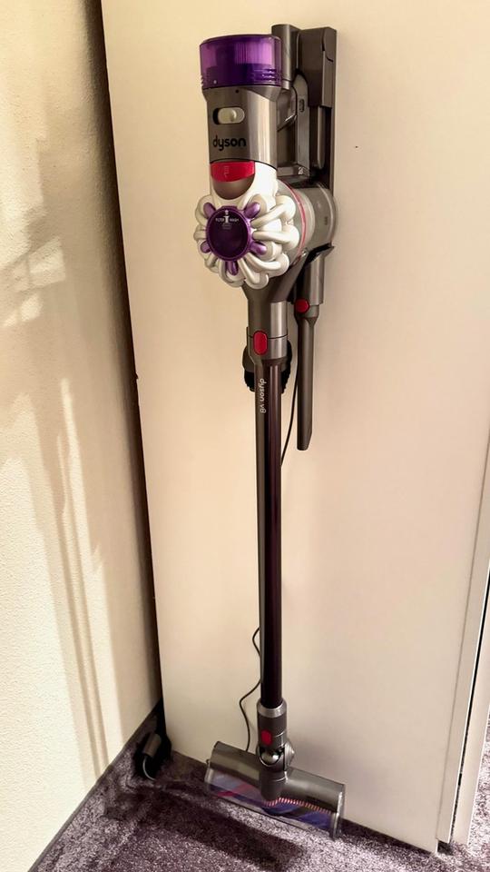 Aussergewönlich Wohnen 2-R- Galerie möbliert mit Dachterrasse Traumküche Lift u.TG ! – Bild 11