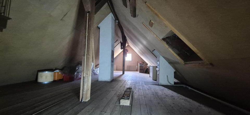 Sehr gepflegtes Ein-/ Zweifamilienhaus in Lomersheim, Garten, Balkon, Garage, – Bild 29