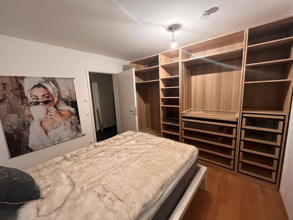 Schöne, lichtdurchflutete voll möbilierte zwei Zimmer Wohnung in Ludwigsvorstadt – Bild 6