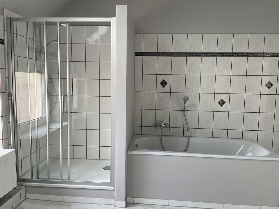 Helle, freundliche und sanierte Wohnung in ruhiger Lage. – Bild 5