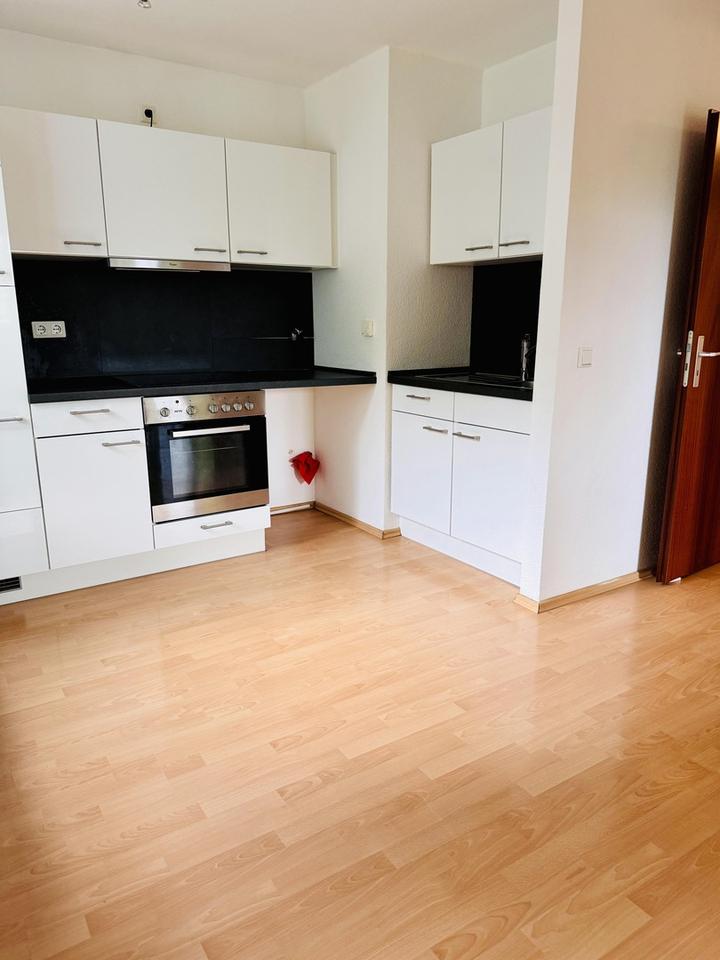 Top 1-Zimmer-Wohnung mit EBK & Stellplatz! – Bild 3