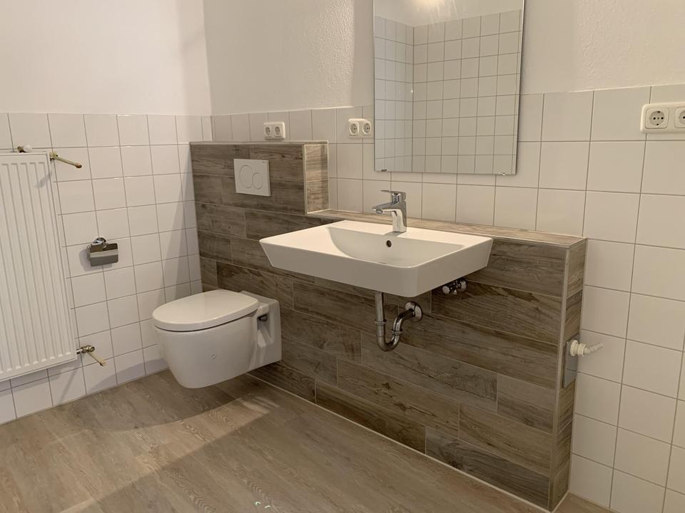 Schöne renovierte 3-Zimmer Altbauwohnung in Straubing (Kernstadt) – Bild 5