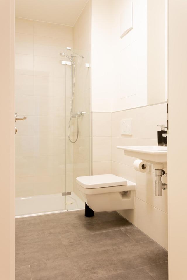 *wunderschönes Wohnambiente, 4 Zi, ca. 108 m², inkl. EBK, lux. Möblierung u. Balkon, zentrumsnah* – Bild 18