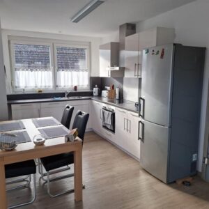 Attraktive helle und ruhige Wohnung mit Einbauküche in Haiterbach