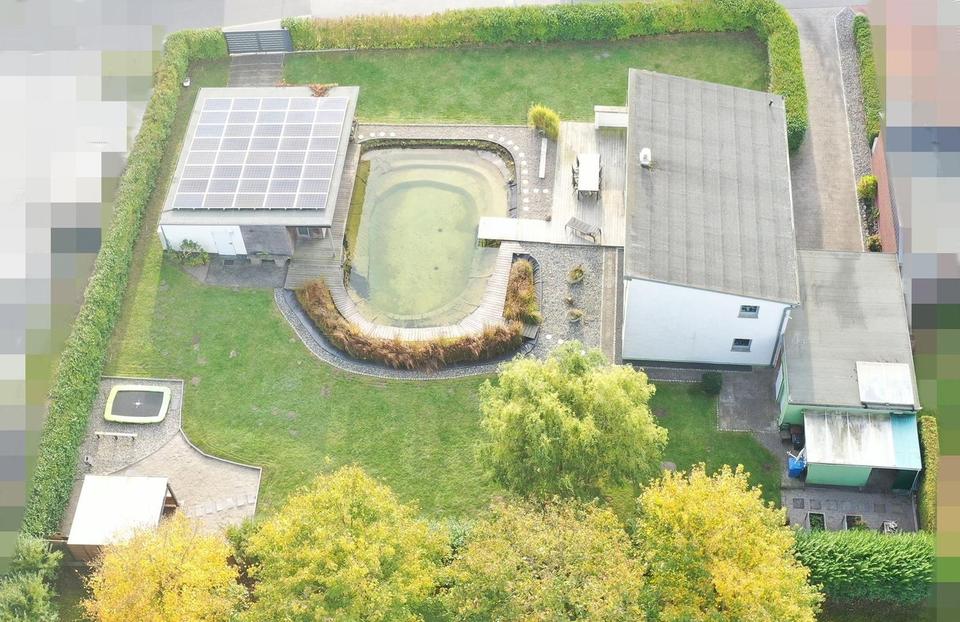 Architektenhaus (KfW 40) mit Schwimmteich + Nebengebäude ( 78 m²)+Solar – Bild 39