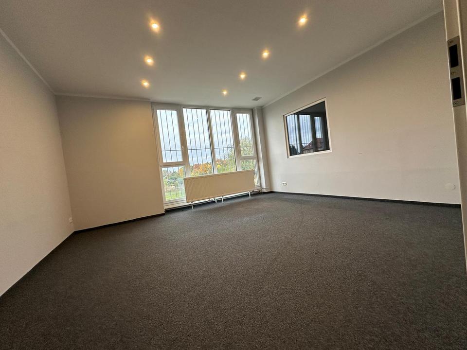 Büro/Soz. R. 206m², Lager-Produktion 750m², Freifl. >5000m² (Option + CNC Zerspanung ca.400m² – Bild 16