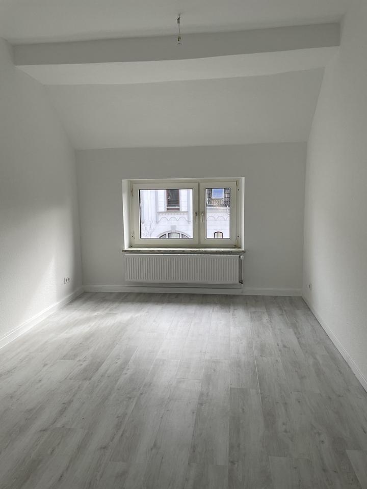 Helle, freundliche und sanierte Wohnung in ruhiger Lage. – Bild 6