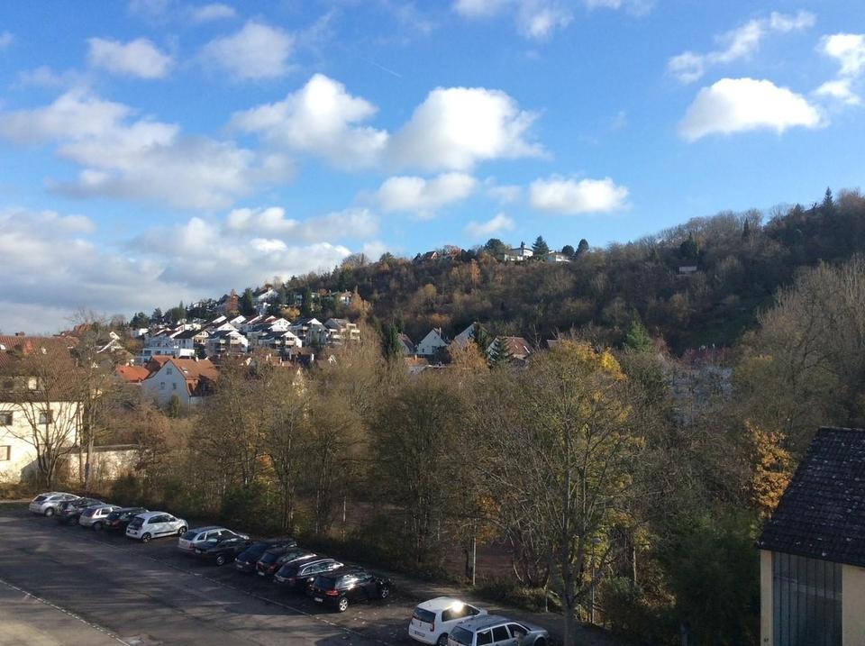 Schöne und helle 2,5 Zimmerwohnung in traumhafter Lage – Bild 6