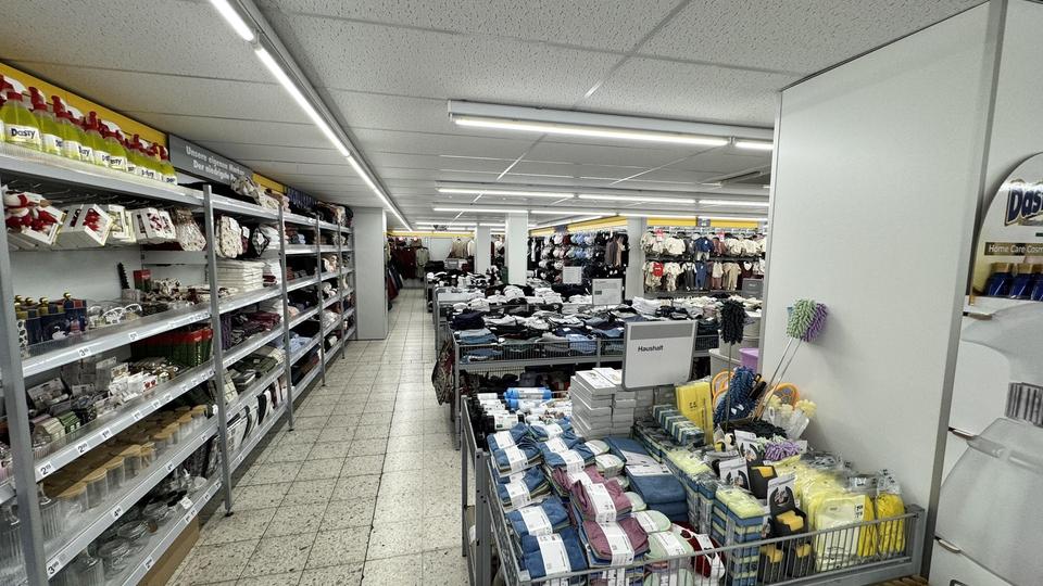 Gewerbefläche im Erdgeschoss mit Lagerkeller (provisionsfrei) – Bild 12