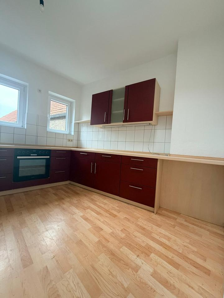 Großzügige 4-Zimmer-Wohnung/ OG/ Balkon/ Stellplatz in SICKTE – Bild 9