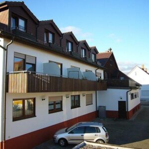 1-Zimmer Wohnung teilmöbliert mit neuer Küche in PF-Huchenfeld an Single zu vermieten