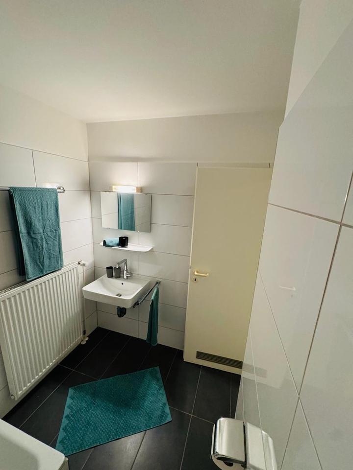 Schicke Singelwohnung mit Terrasse und eigenen Duplexparkplatz – Bild 10