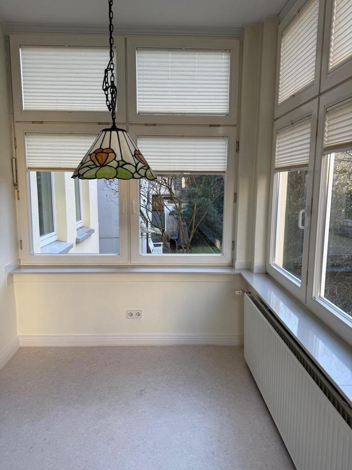 Schöne große Wohnung im gehobenen Standard in sehr guter Wohnlage im Dobbenviertel – Bild 11