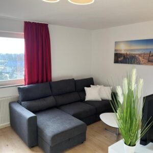 voll möbliertes, sehr schönes Apartment in guter Lage mit Fernblick - ideal für Pendler oder Singles