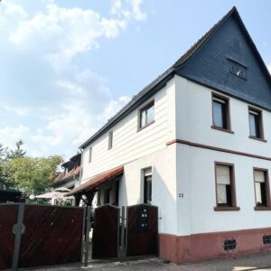 Bezugsfähige Doppelhaushälfte mit Raumreserve in Dietzenbachs Altstadt !