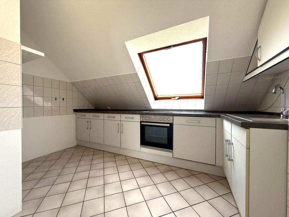 Schöne 3-Zimmer DG-Wohnung inkl. Küche * in Rheinstetten – Bild 5