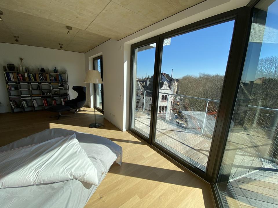 Bilker Bunker - Wohnen über den Dächern von Düsseldorf / Living above the roofs of Düsseldorf – Bild 8