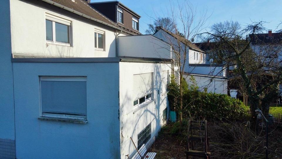2 Familien Haus für Sanierer auf großem Gartengrundstück – Bild 3
