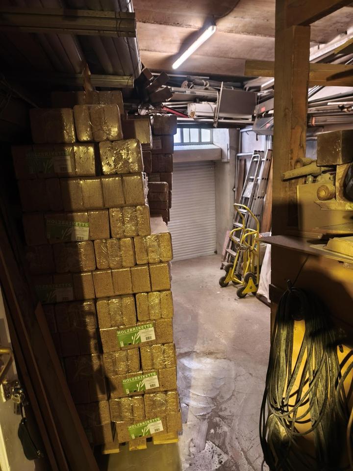 Wohnhaus mit 3 WG. und Dachterrasse für 800€ pro/ qm Ein Schnäpchen!!! – Bild 34