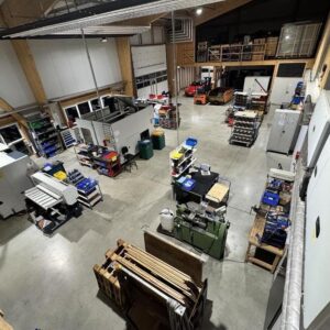 Komplett ausgestattete CNC-Fertigung – sofort produktionsbereit (Plug & Produce)