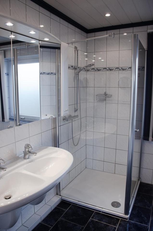 Großzügiger Bungalow mit Einliegerwohnung – Bild 14