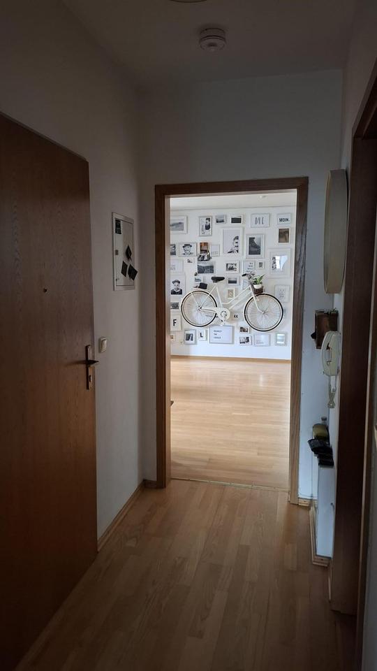 Geräumige 120 m² Dachgeschosswohnung in bester Lage – Bild 7