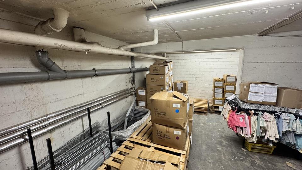 Gewerbefläche im Erdgeschoss mit Lagerkeller (provisionsfrei) – Bild 29