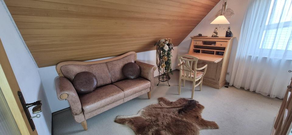 Sehr gepflegtes Ein-/ Zweifamilienhaus in Lomersheim, Garten, Balkon, Garage, – Bild 19