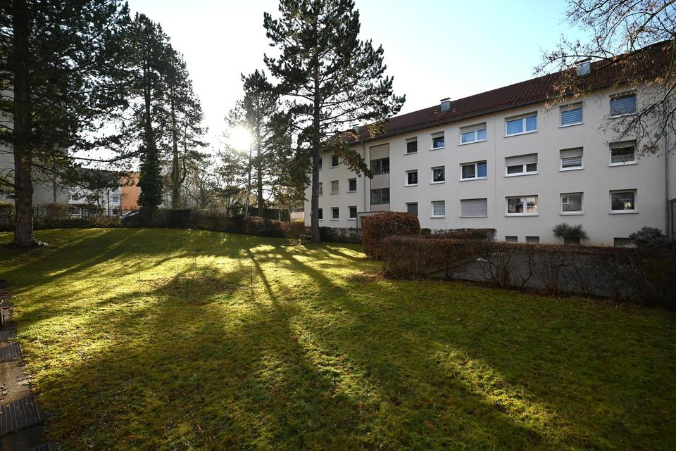 Sehr schöne, modernisierte 3-ZW mit Loggia und Stellplatz nähe Fürther Klinikum – Bild 6