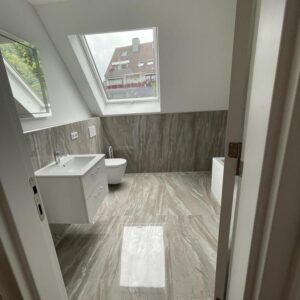 Erstbezug!! Wohnung mit 5 Zimmern im idyllischen Grün, möblierte Vermietung in einer Top-Lage