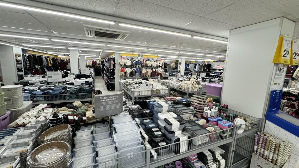 Gewerbefläche im Erdgeschoss mit Lagerkeller (provisionsfrei) – Bild 15