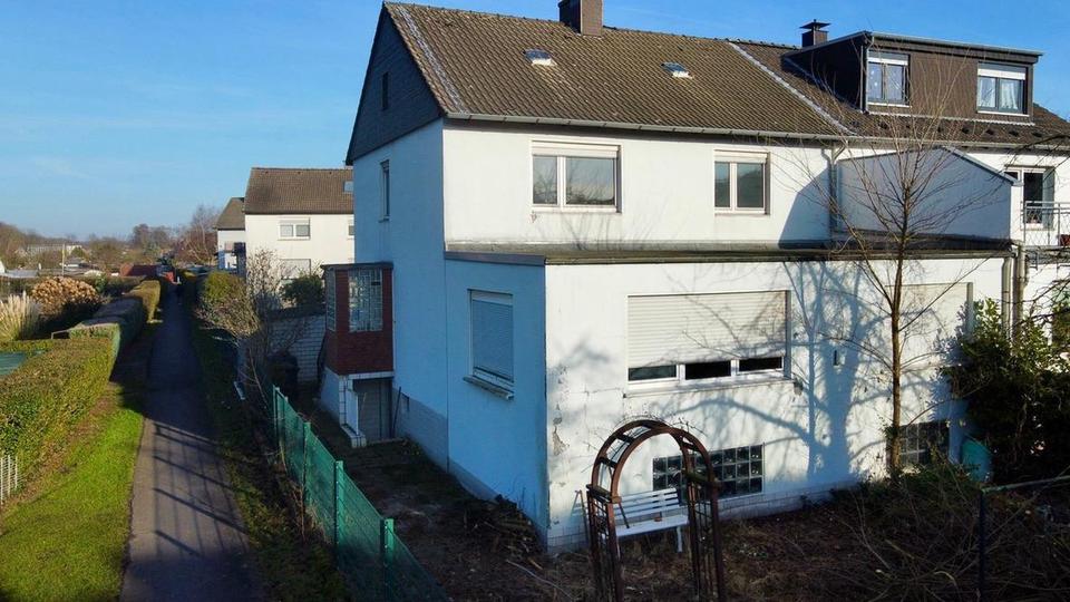 2 Familien Haus für Sanierer auf großem Gartengrundstück – Bild 4